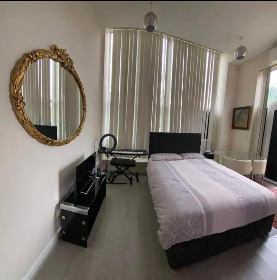 Spacious King Room With Private Entrance - Near Emirates And Camden And King'S Cross - 5 Min To Tube 芬奇利 外观 照片